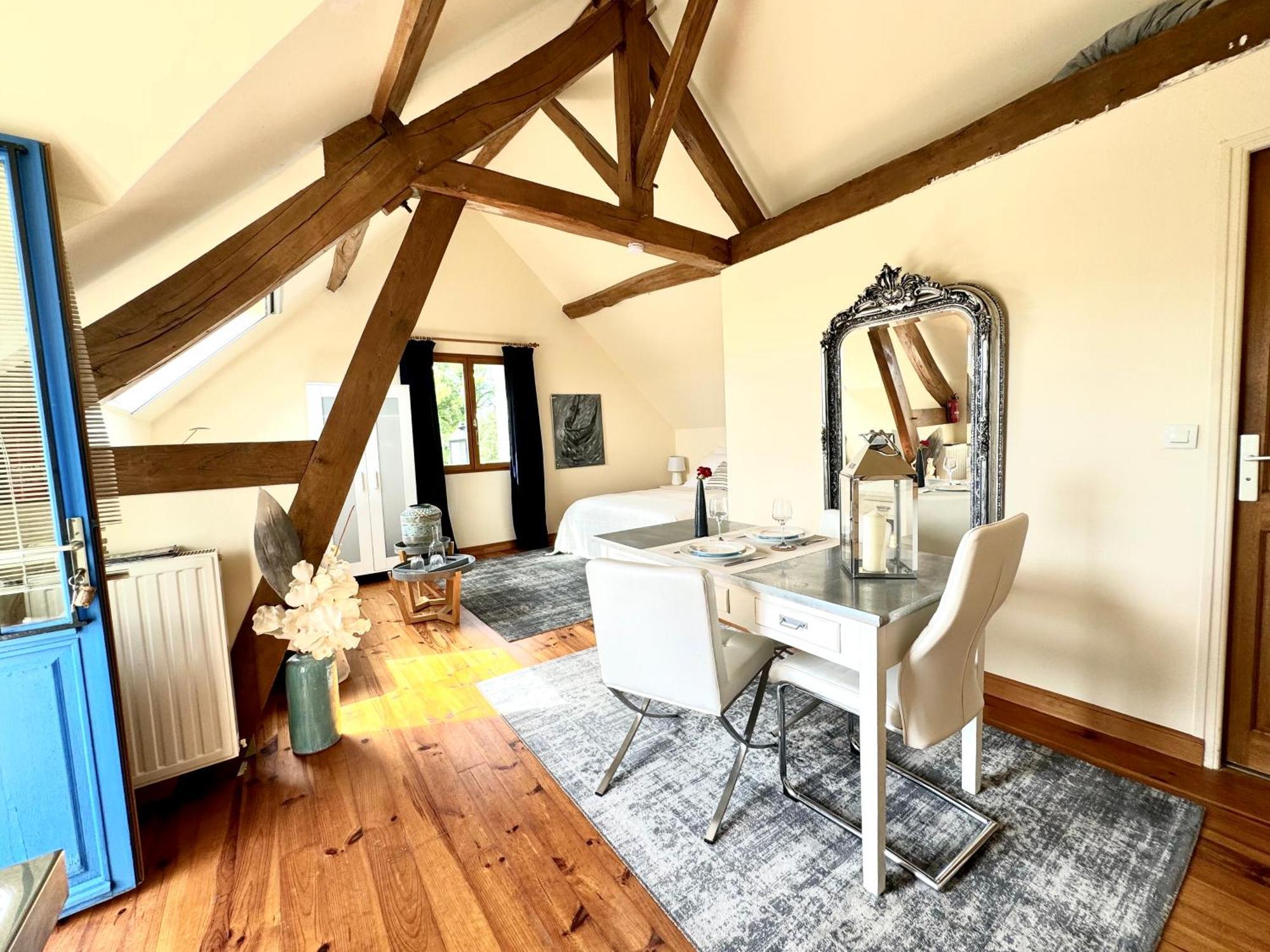 Le Moulin D Olivet Bed and Breakfast Orbigny Εξωτερικό φωτογραφία