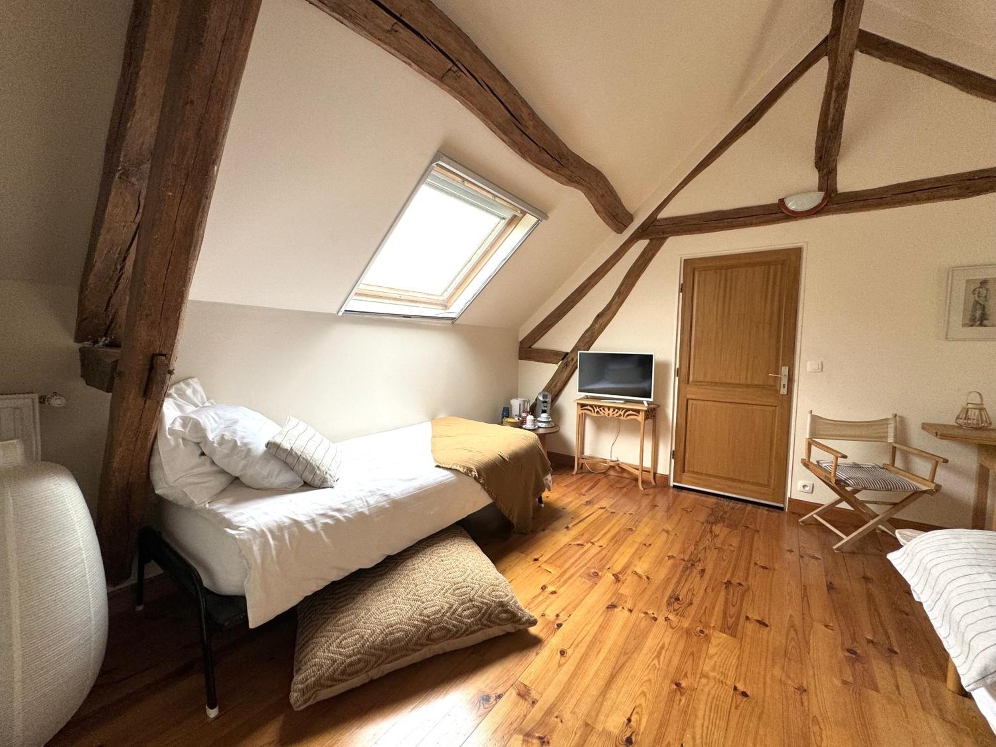 Le Moulin D Olivet Bed and Breakfast Orbigny Εξωτερικό φωτογραφία